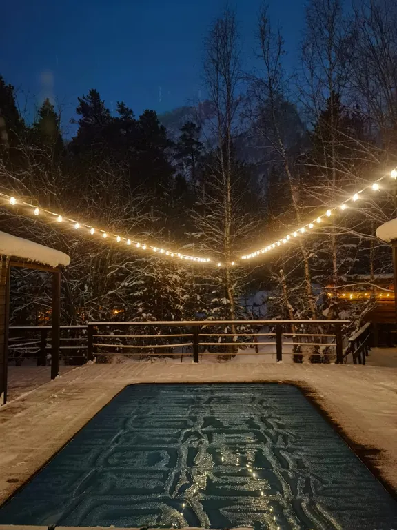 Домик River house