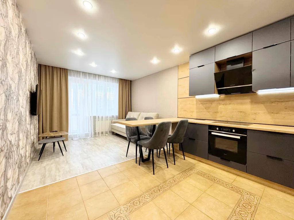 Большая уютная квартира вблизи центра — аренда посуточно в Томск