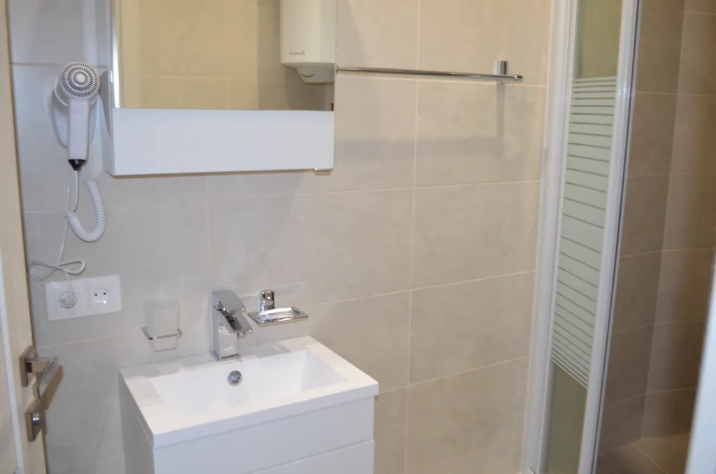 Апартаменты с бассейном на крыше дома