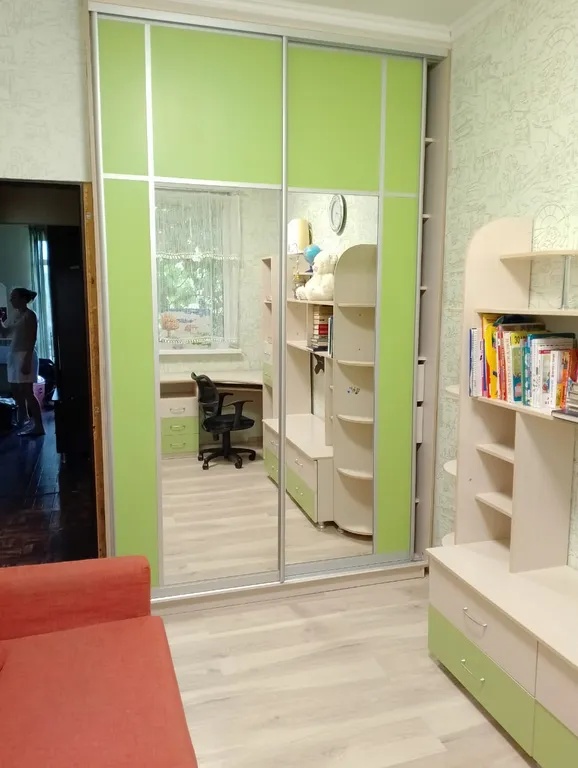 Дом, горы, море