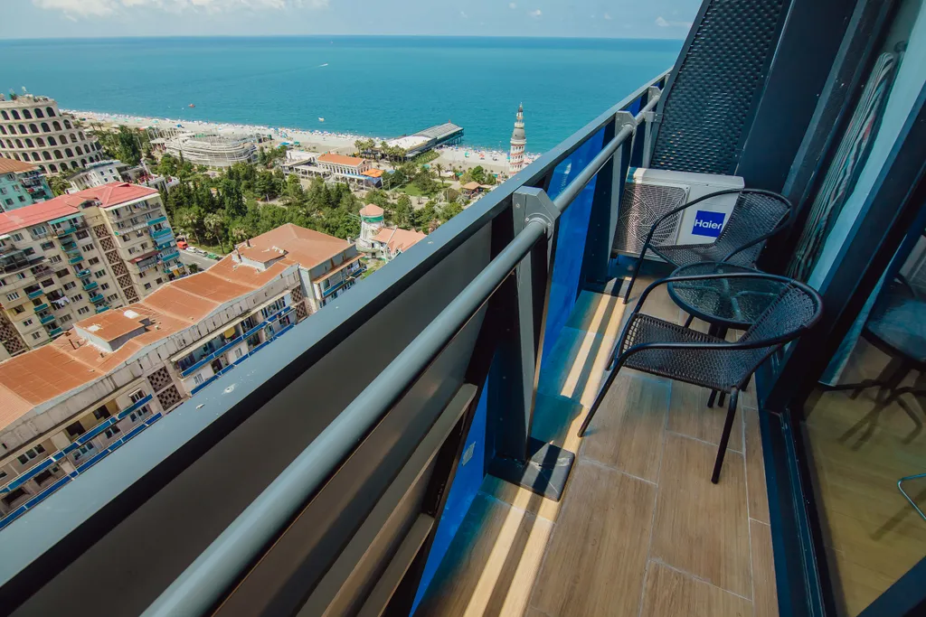 Апартамент с видом на море первая линия orbi city