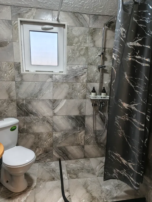 Дом на берегу озера