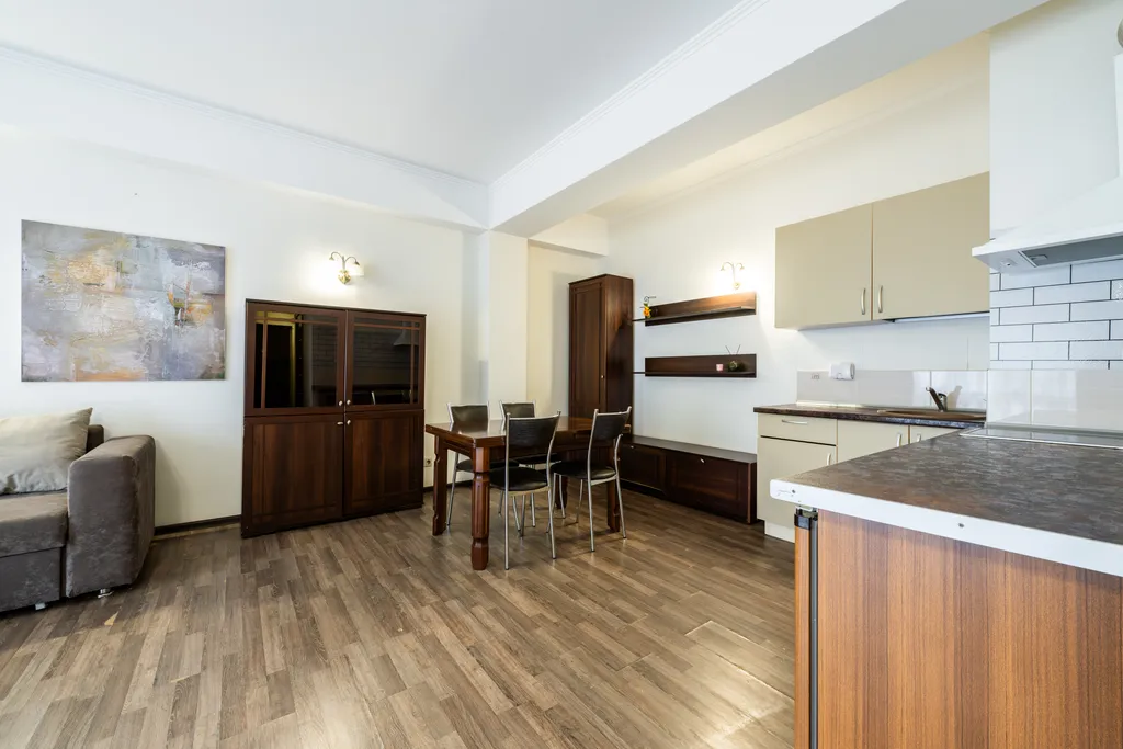 Апартаменты с балконом, 2 этаж, Семейное гнездышко с панорамой