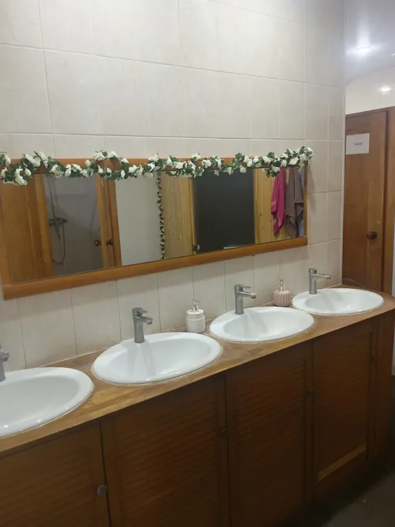 Большой 2х этажный  вместительный дом 270кв.м