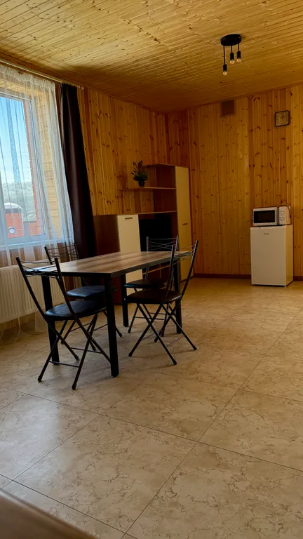 Дом с бассейном и баней