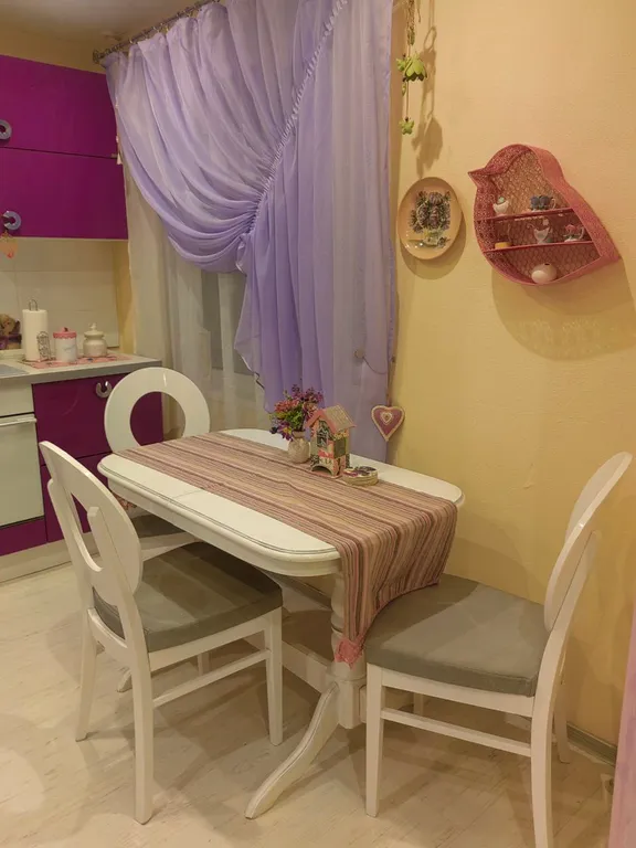 Просторная и уютная квартира с видом на озеро и сопки — аренда посуточно в Мурманск