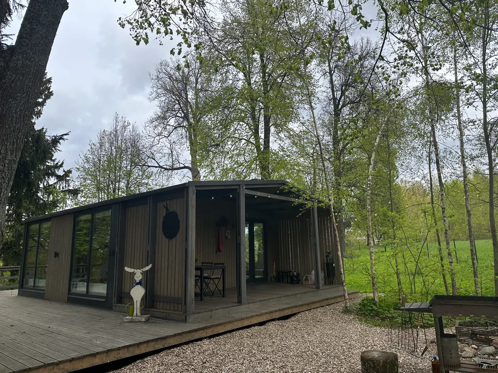 Коттедж Домик Хирви уютный коттедж на отдельном участке с вековыми деревьями — Москва