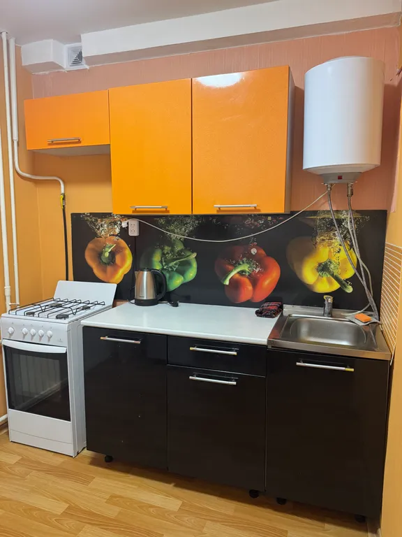 Уютная квартира на 10 лет октября