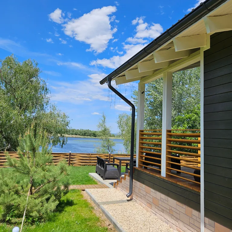 Дом с видом на реку