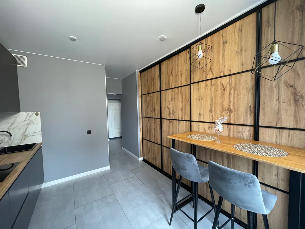 Уютная светлая квартира с большими окнами