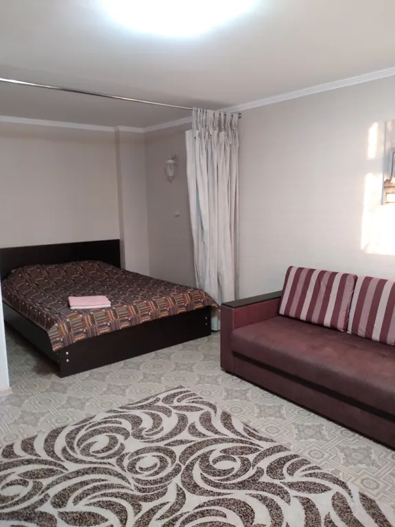 Большая уютная квартира в Старом городе — аренда посуточно в Волгодонск