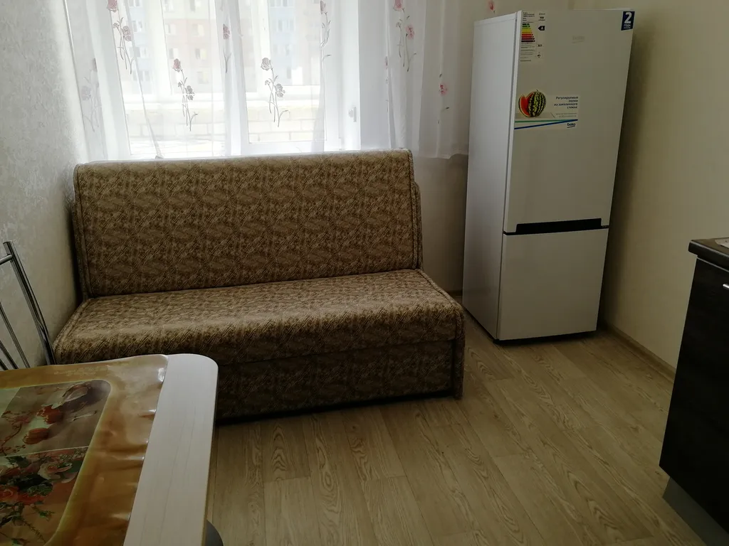 Около Дворца пионеров