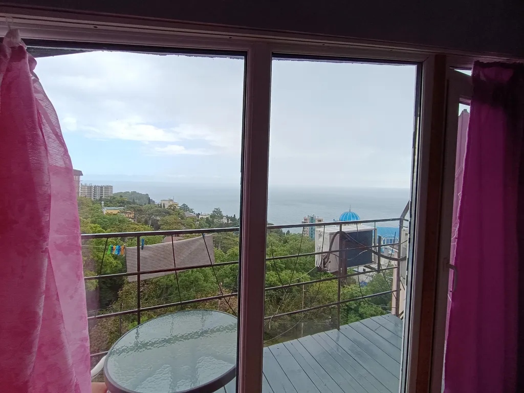 Студия с видом на море