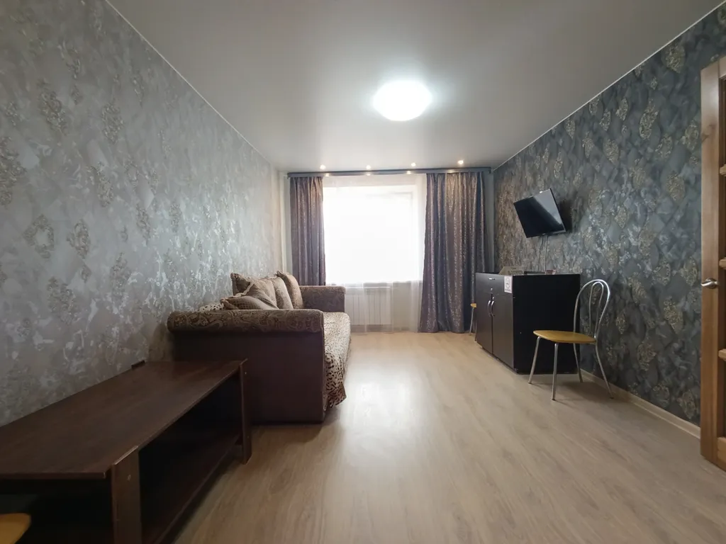 Евродвушка у вокзала