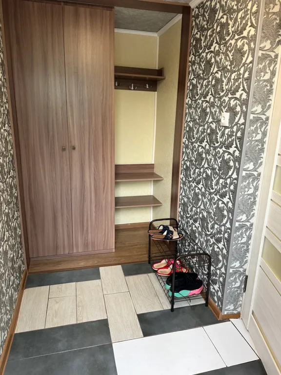 Уютная комната с отдельным входом в центре города, бюджетный вариант