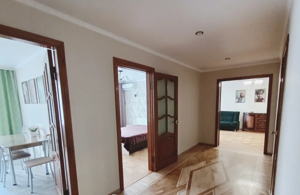 Квартира Уютная и просторная квартира рядом с морем — Ейск