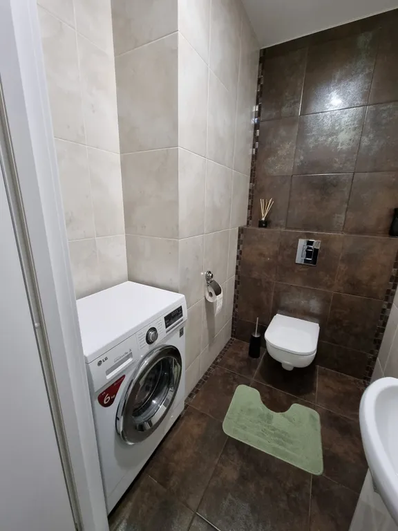 Стильная новая квартира в центре возле парка победы и музея вов