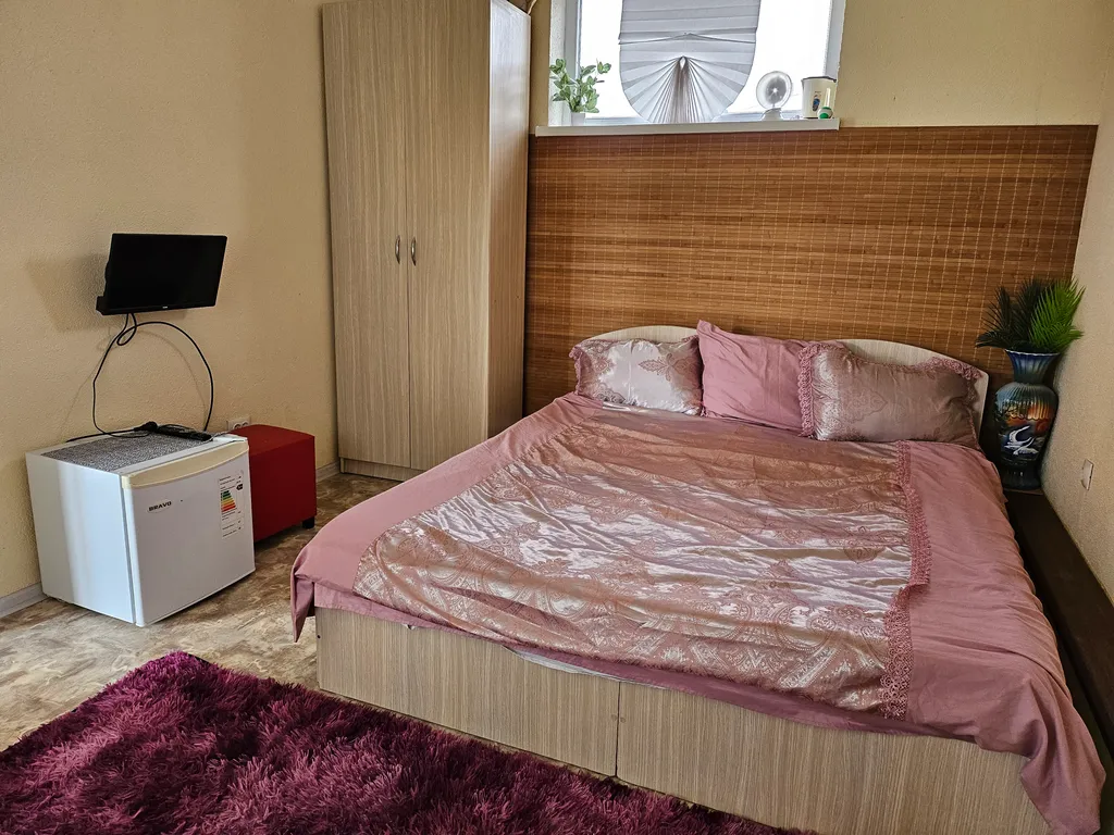 Двухкомнатный с удобствами, кондиционером, террасой