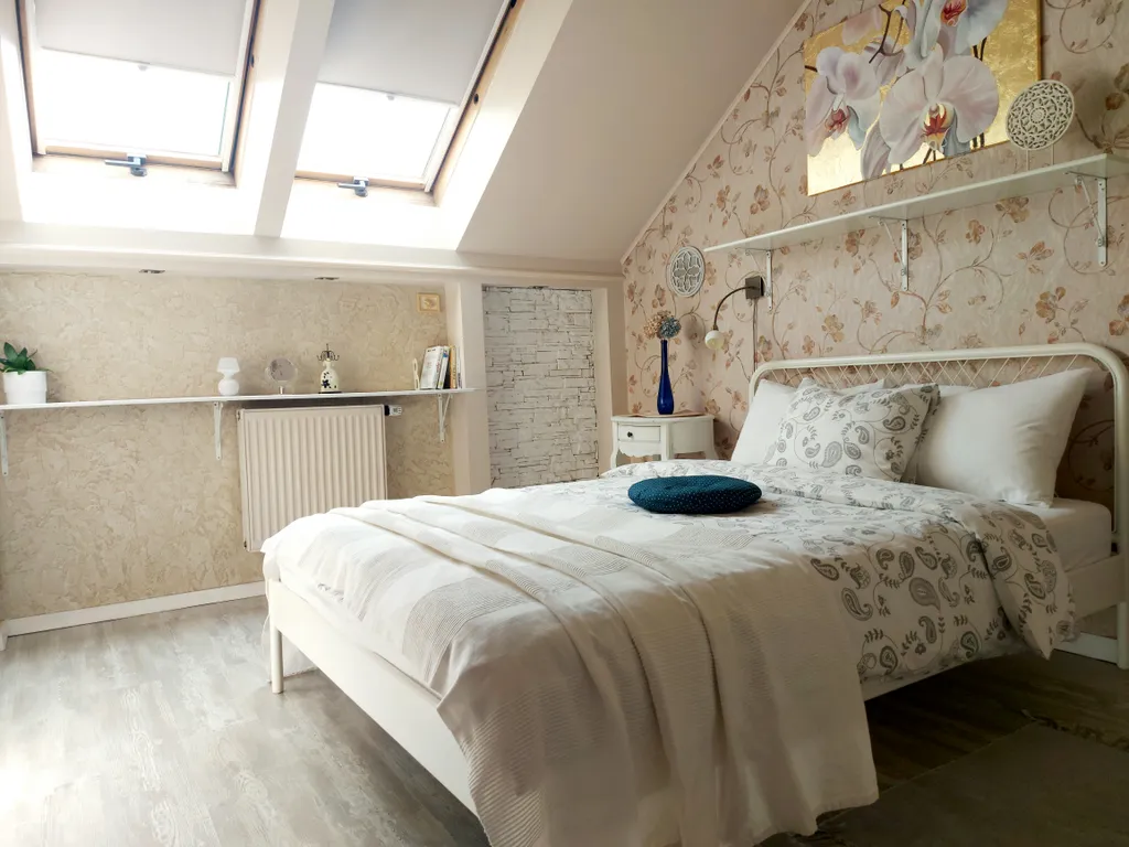 Квартира Квартира Арт мансарда художника — Калининград