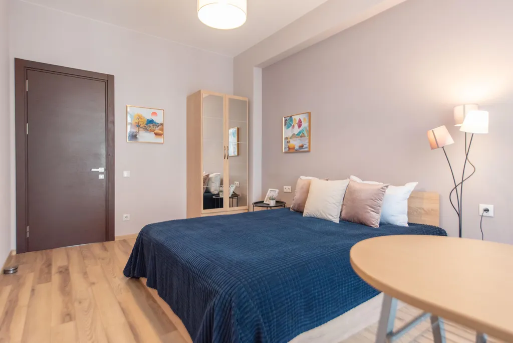 Квартира для семьи в комплексе с детскими площадками