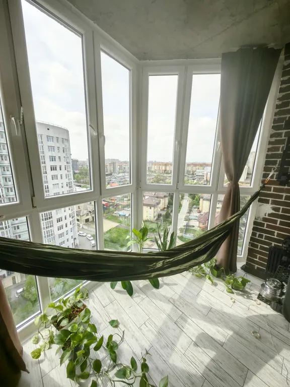 Konigloft XII уютная квартира-студия с проектором и винилом