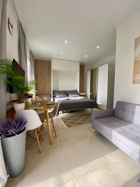 Апартамент полулюкс у моря