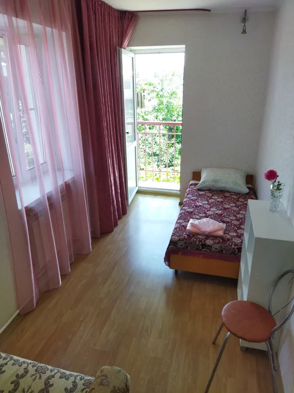 Просторная двухэтажная квартира на площади Возрождения