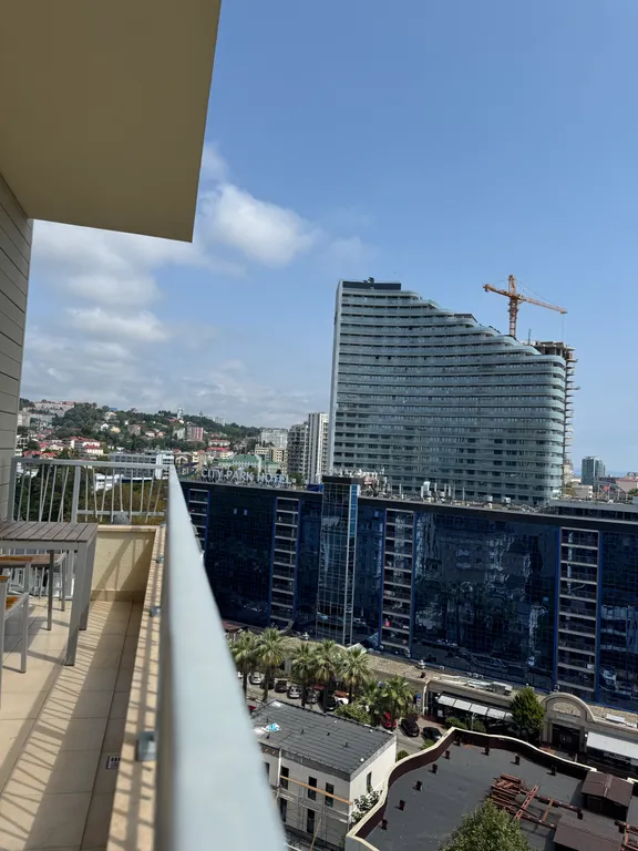 Апартаменты в центре Сочи с прямым видом на море