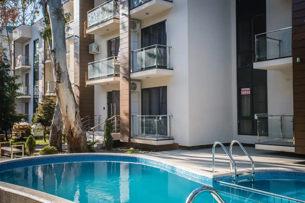 Апартаменты четырёхместные, новые, шикарные, море очень близко