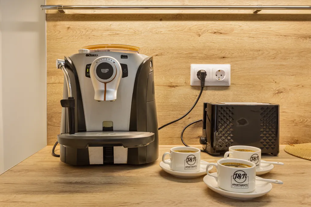 FullHouseApart Дизайнерские апартаменты на вокзальной площади