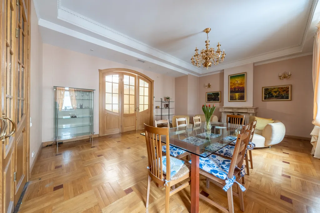 Апартамент на Петроградской стороне