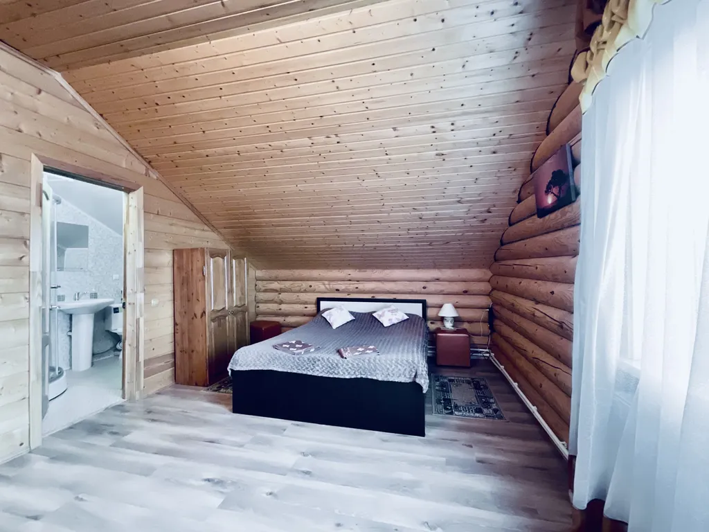 Тёплый и уютный дом Пирамида