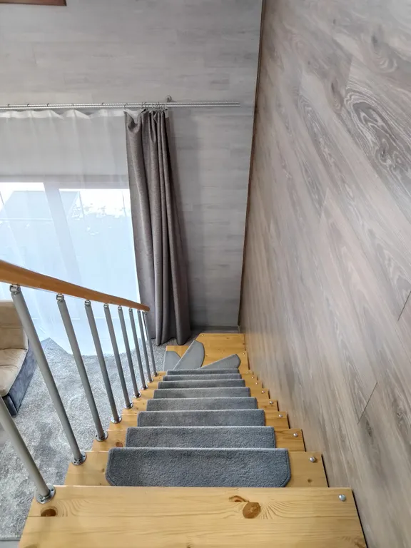 Домик с видом на озеро