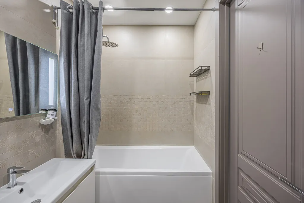 Новая квартира в центре города у метро Горьковская