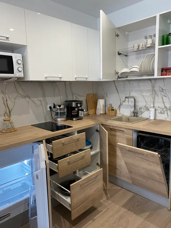 Студия в стиле Сканди с видом на Кремль