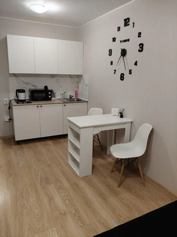 Квартира - студия — аренда посуточно в Киров