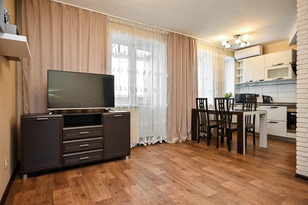 Квартира Уютные апартаменты с лоджией на 9 мая — Красноярск