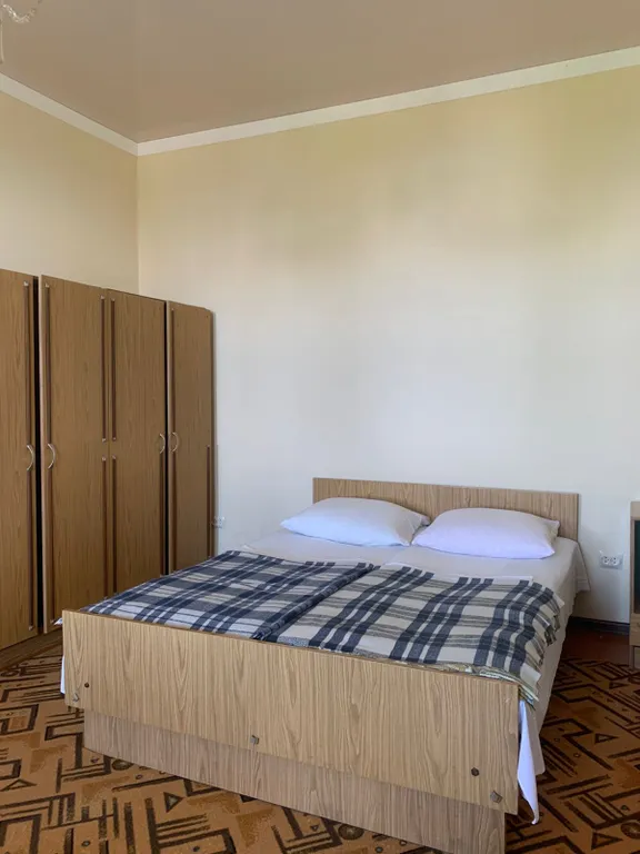 Квартира Квартира Гостевой дом у Марго между старой и новой Гагрой, в 200м от моря — Гагра