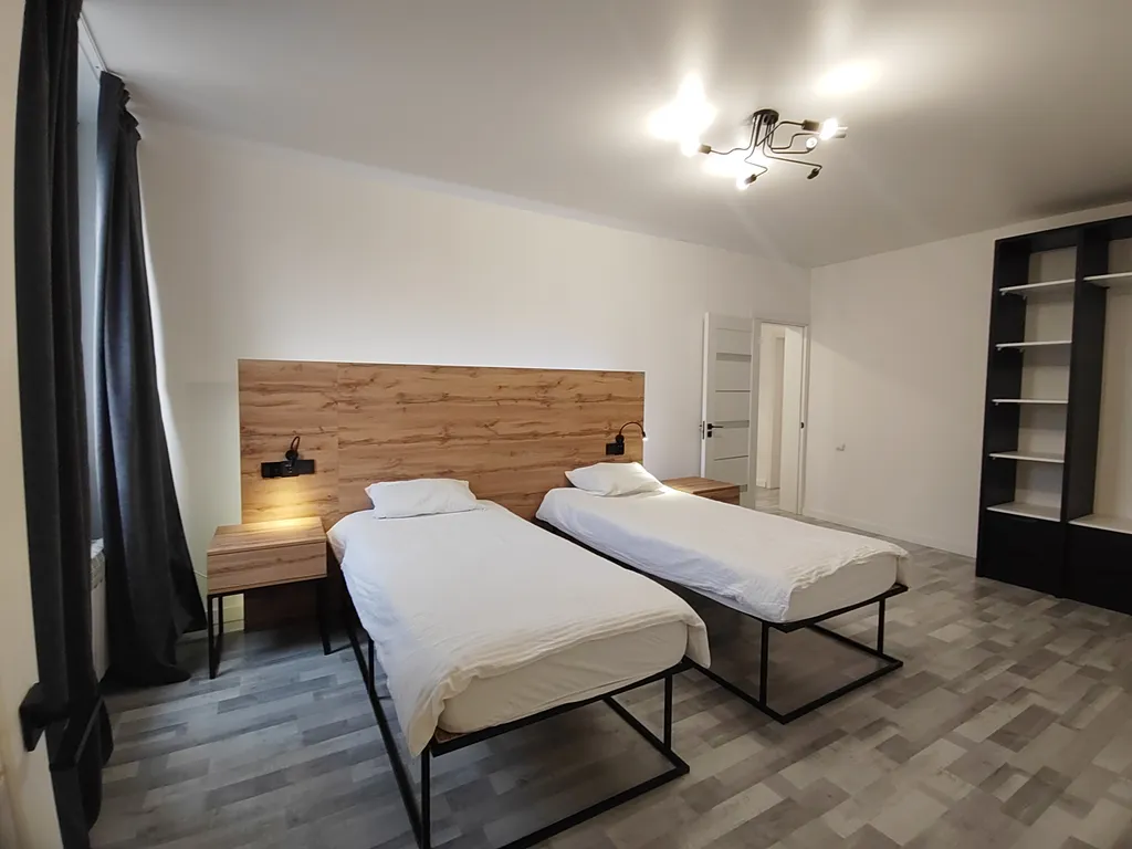 6-комнатный Дом