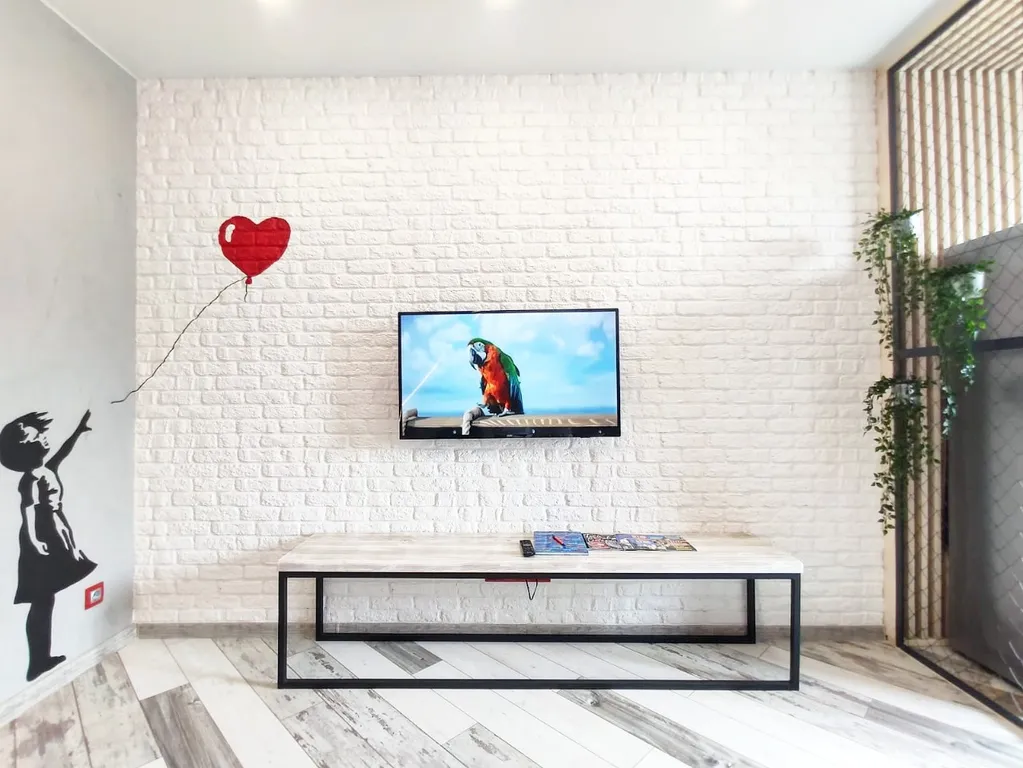Квартира Banksy House - Стильные 2-х комнатные  апартаменты — Минск