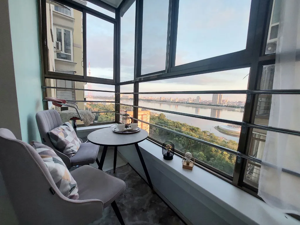 Уютная квартира с джакузи и с видом на Китай и реку Амур