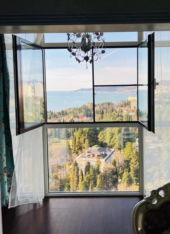 Элитная квартира с видом на море и город — аренда посуточно в Сочи