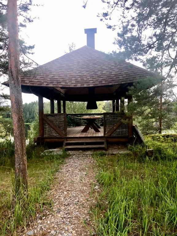 Коттедж на компанию