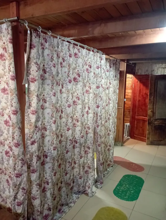 Двухэтажный домик в тихом уголке на реке Белая