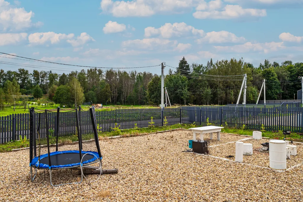 3 больших спальни и с/у с ванной, огромная кухня гостиная white house