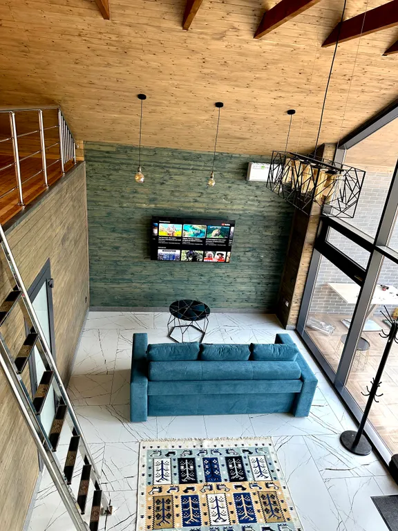 Роскошный коттедж на берегу