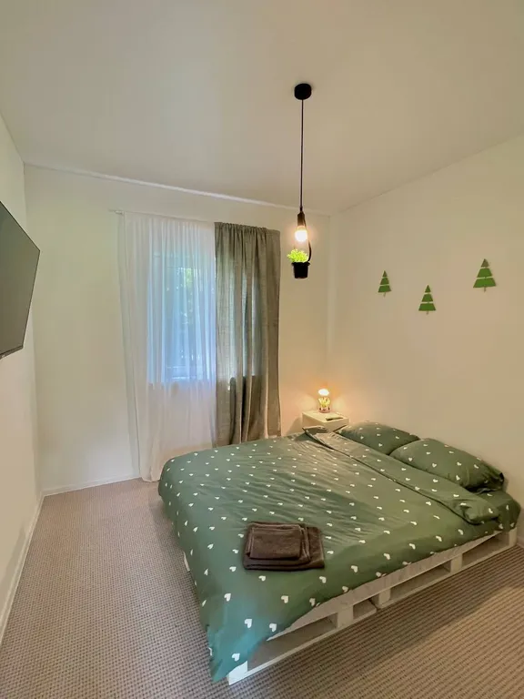 Красивый теплый дом с баней в тихой деревне