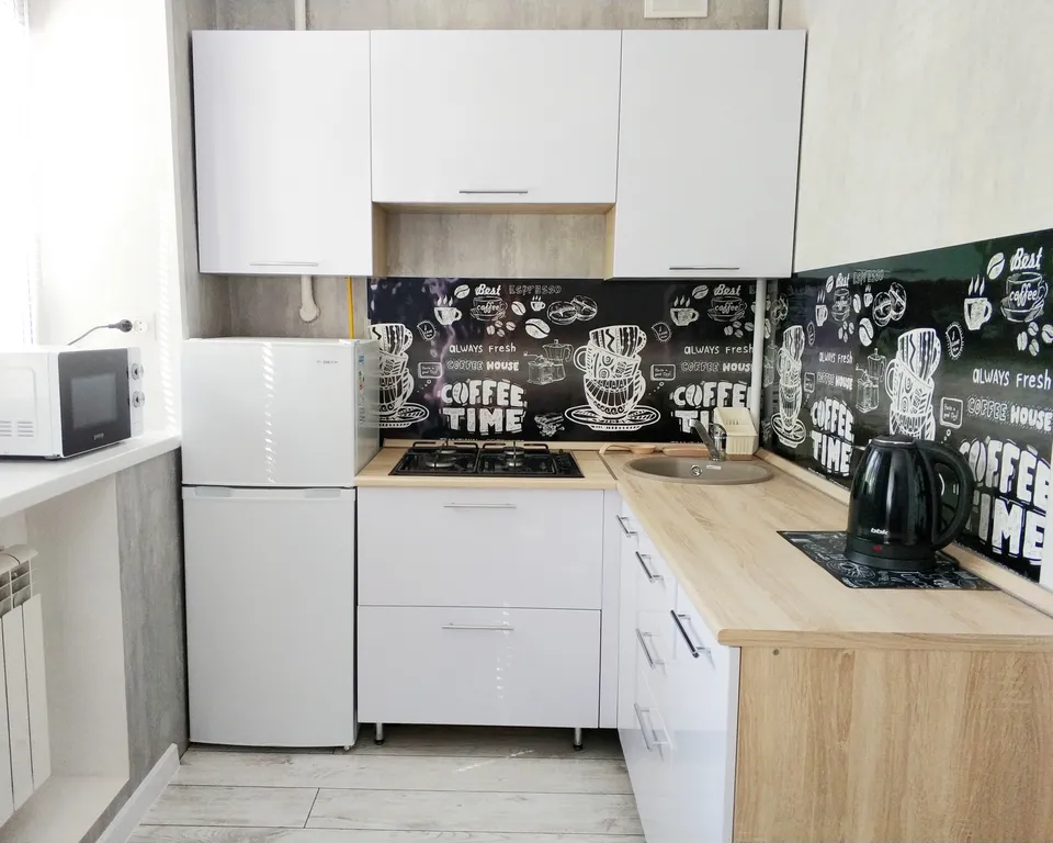 Комфортная трехкомнатная квартира в центре на Полежаева