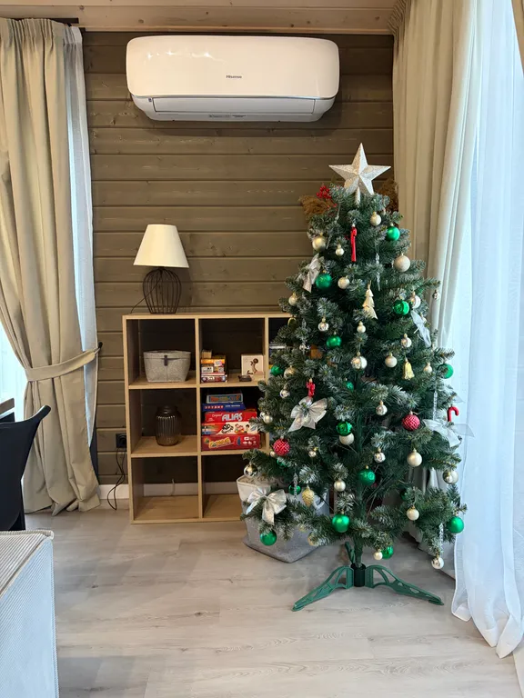 Коттедж Современный дом с баней у водохранилища — Лопотово