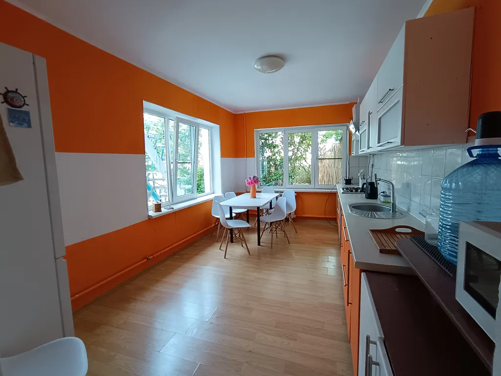 Дом с бассейном и баней